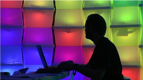 资料图：德国当局透露，德国1600万电邮使用者密码信息被盗。